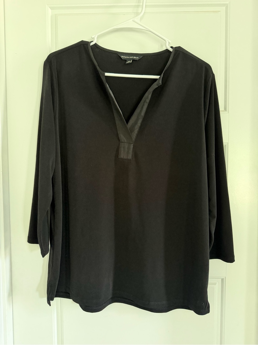 Banana Republic Black V-Slit Tunic Top